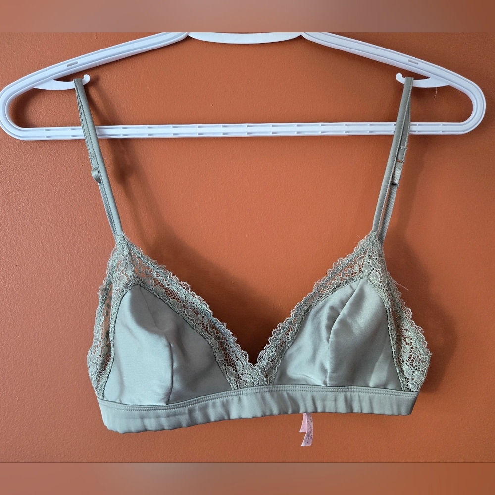 La Vie En Rose Olive Lace Trim Bralette